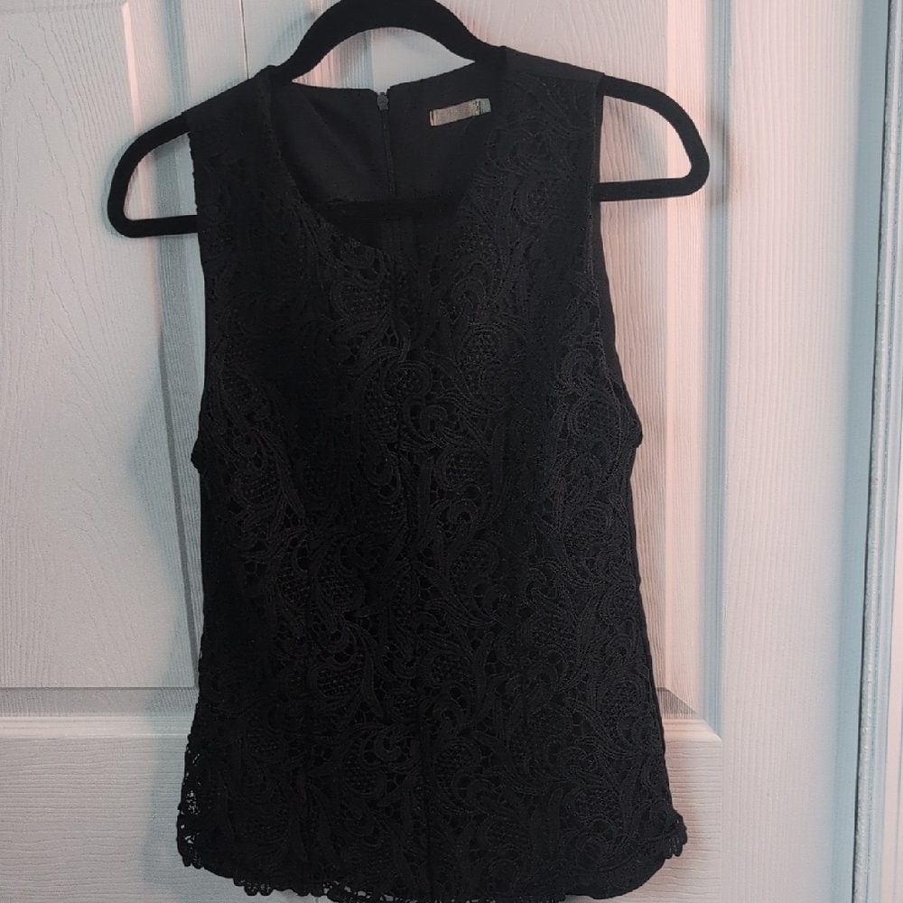 Elegant Black Lace Sleeveless Top